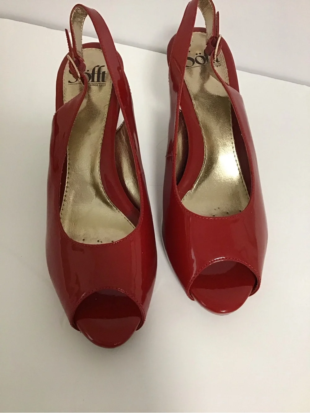 Sofft Red Patent Slingback Peep-Toe Heels with Stacked Heel